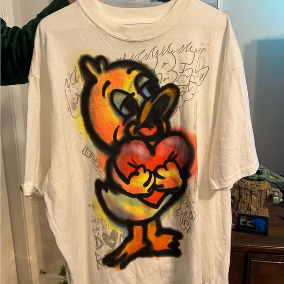 Dom Rebel Tee Duck Holding Heart - Picture 3 of 7